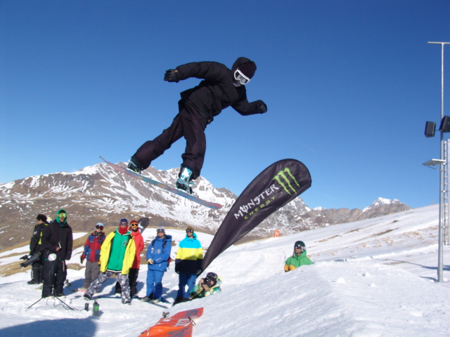 http://www.boardbox.tv/ftp/notifotos/DSC08568.JPG