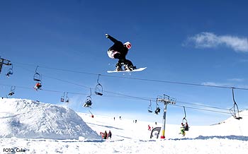 Sara Berdayes snowboard